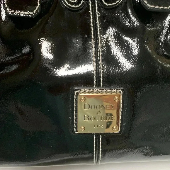 DOONY & BOURKE Patent Leather Purse/Crossbody.No cracking or peeling. STUNNING❣️ - Picture 3 of 8